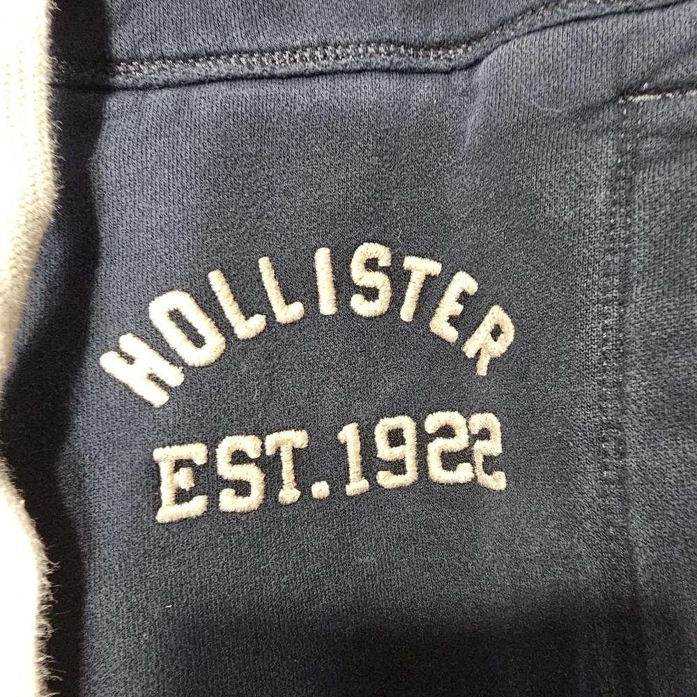 Hollister xs navy blue Hollister est 1922 embroidered left side pocket